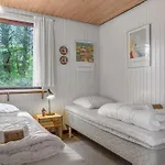 Nyaraló Wenche - 840m From The Sea By Interhome *