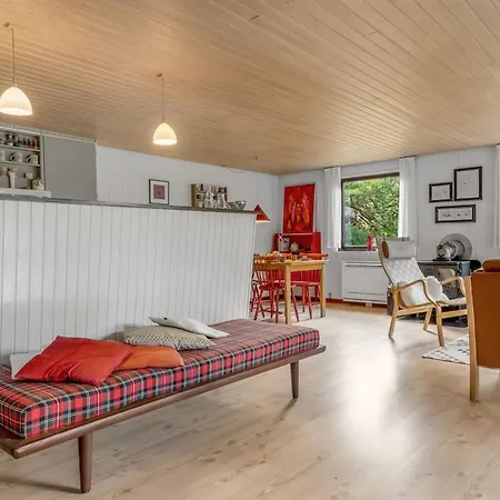 בית נופש Wenche - 840m From The Sea By Interhome *