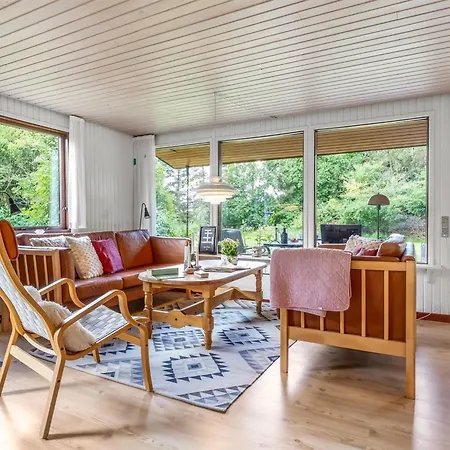 בית נופש Wenche - 840m From The Sea By Interhome